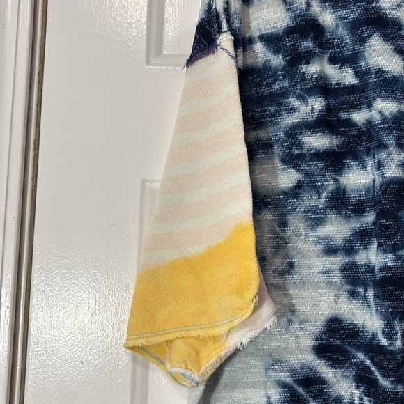 We The Free brand top Size XL oversized - Picture 2 of 6